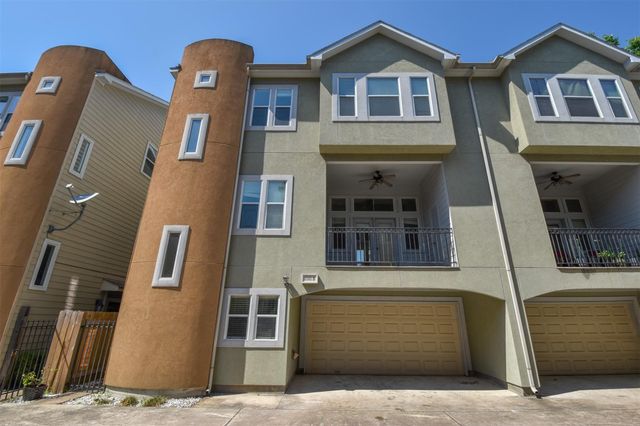 1141 W 24th Street B, Houston, TX 77008