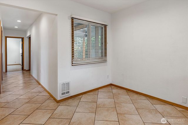 13648 28th Place S, Seatac, WA 98168