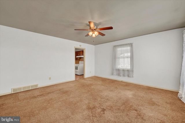 210 WINTERSTOWN RD, Red Lion, PA 17356