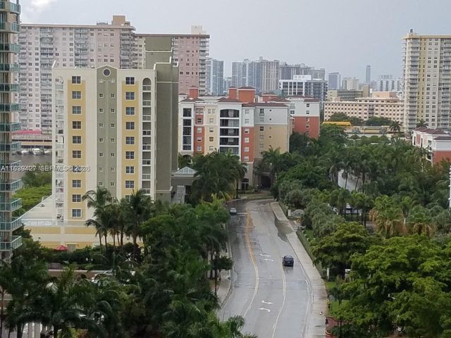 17021 N Bay Road 412IV, Sunny Isles Beach, FL 33160