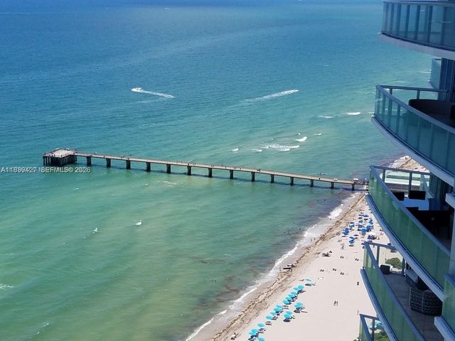 17021 N Bay Road 412IV, Sunny Isles Beach, FL 33160