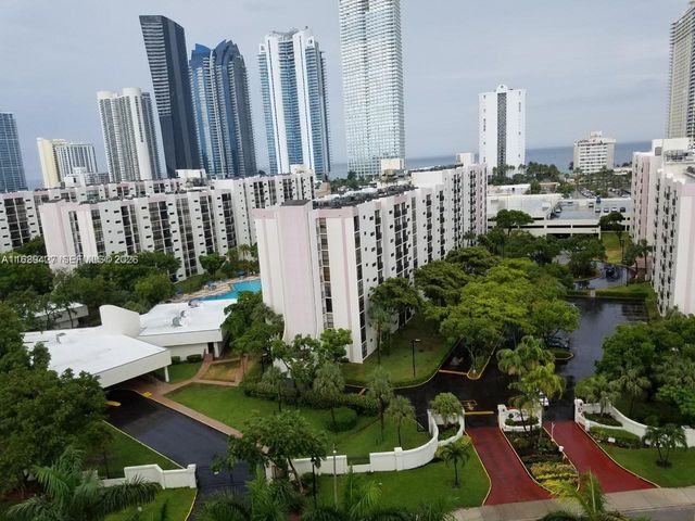 17021 N Bay Road 412IV, Sunny Isles Beach, FL 33160