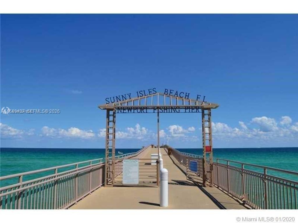 17021 N Bay Road 412IV, Sunny Isles Beach, FL 33160