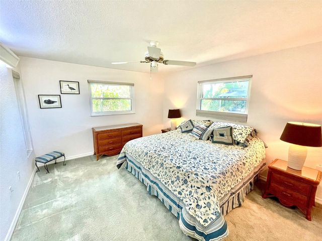 98 HOURGLASS DRIVE, Venice, FL 34293