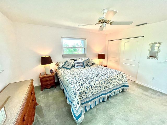 98 HOURGLASS DRIVE, Venice, FL 34293