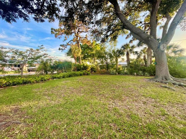 98 HOURGLASS DRIVE, Venice, FL 34293