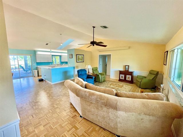 98 HOURGLASS DRIVE, Venice, FL 34293
