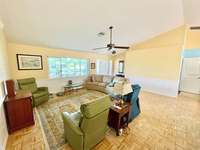 98 HOURGLASS DRIVE, Venice, FL 34293