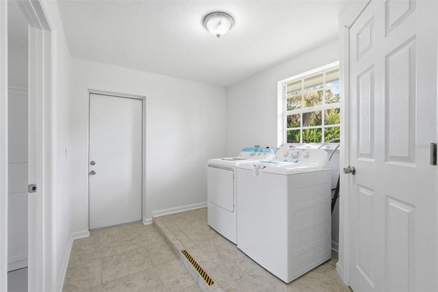 700 DOLPHIN PARKWAY, Punta Gorda, FL 33950