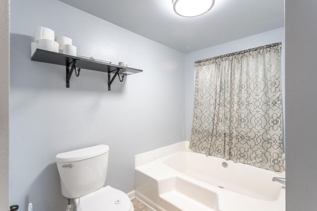 4720 Enchanted Way, Redding, CA 96001