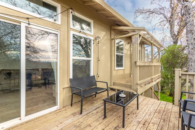 4720 Enchanted Way, Redding, CA 96001