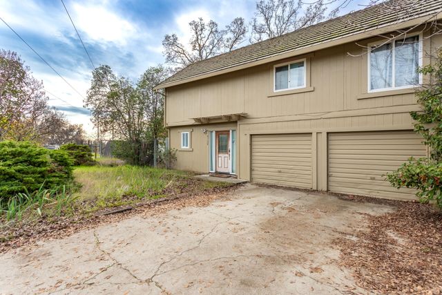 4720 Enchanted Way, Redding, CA 96001