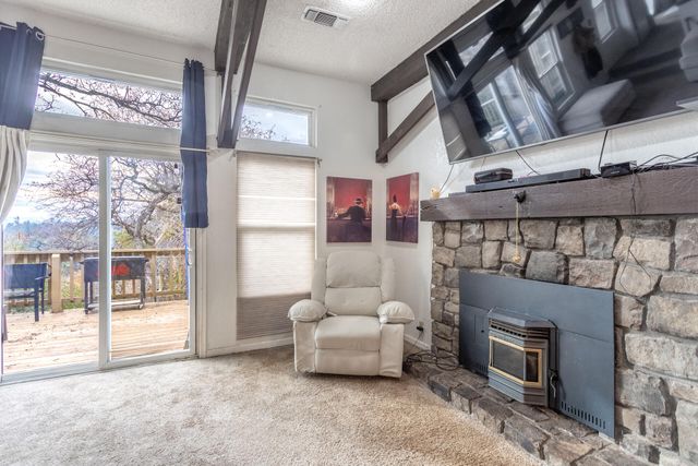 4720 Enchanted Way, Redding, CA 96001