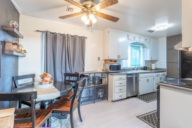 4720 Enchanted Way, Redding, CA 96001