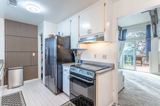 4720 Enchanted Way, Redding, CA 96001