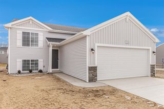 71372 Embassy Road, Edwardsburg, MI 49112