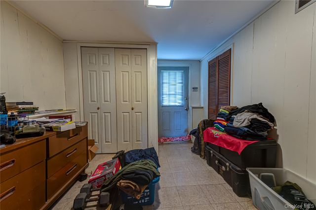 40 Rockland Avenue, West Babylon, NY 11704