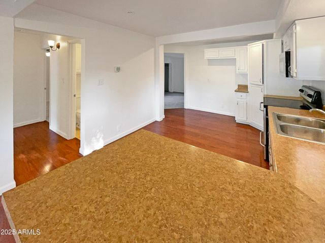 1048 E 6TH Avenue, Mesa, AZ 85204