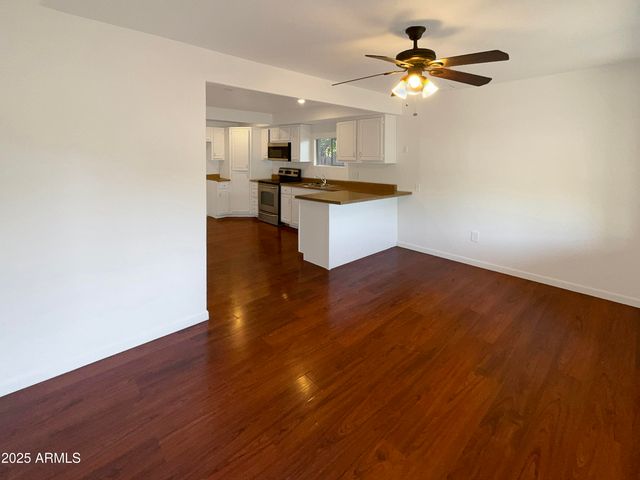 1048 E 6TH Avenue, Mesa, AZ 85204