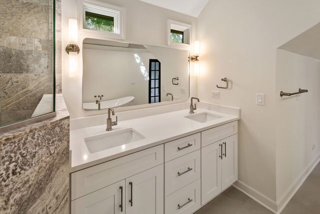 710 Alexandria Drive, Naperville, IL 60565