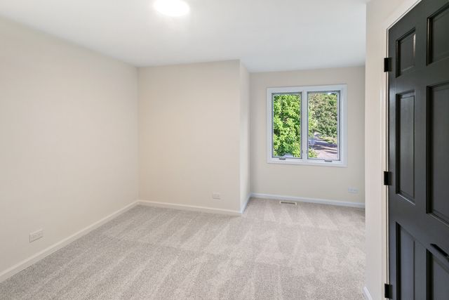 710 Alexandria Drive, Naperville, IL 60565