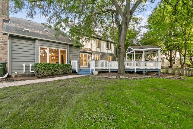 710 Alexandria Drive, Naperville, IL 60565