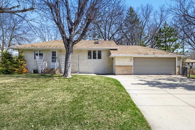 558 113th Lane NW, Coon Rapids, MN 55448