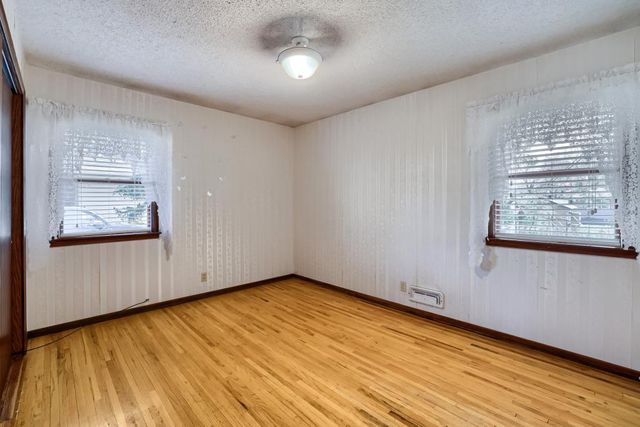 558 113th Lane NW, Coon Rapids, MN 55448