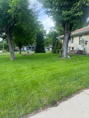 558 113th Lane NW, Coon Rapids, MN 55448