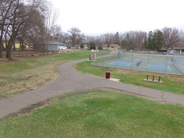 558 113th Lane NW, Coon Rapids, MN 55448