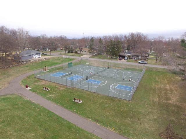 558 113th Lane NW, Coon Rapids, MN 55448