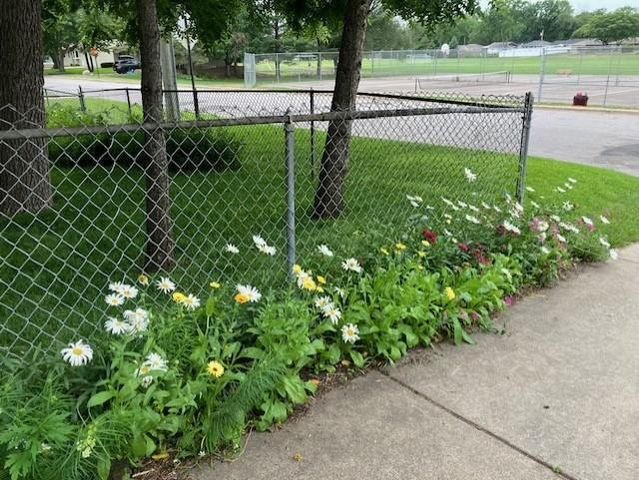 558 113th Lane NW, Coon Rapids, MN 55448