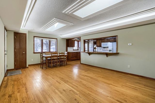 558 113th Lane NW, Coon Rapids, MN 55448