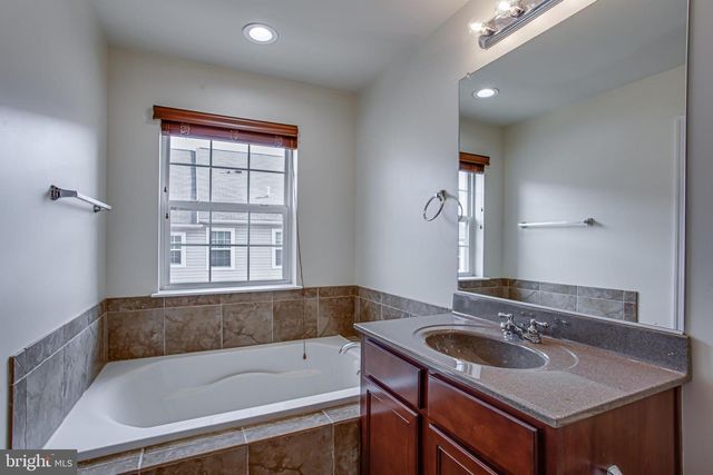1709 FERNWOOD DR, Upper Marlboro, MD 20774