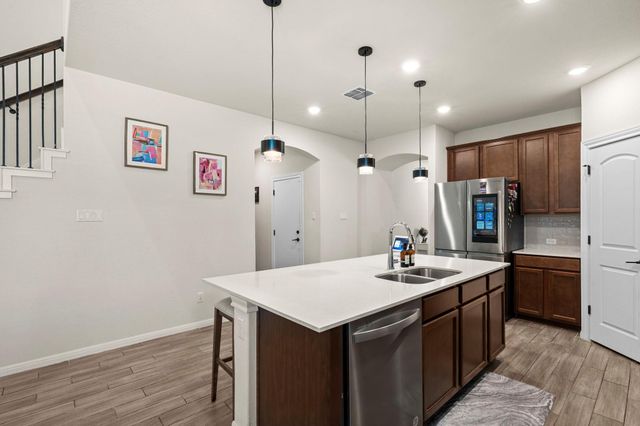 548 Purple Heart DR, Buda, TX 78610