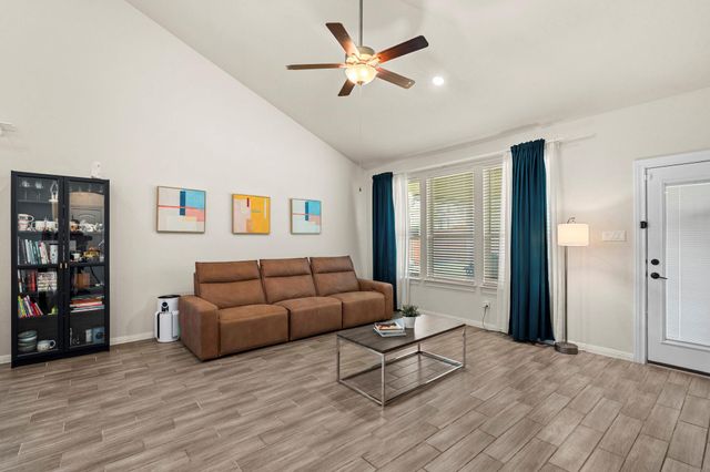 548 Purple Heart DR, Buda, TX 78610