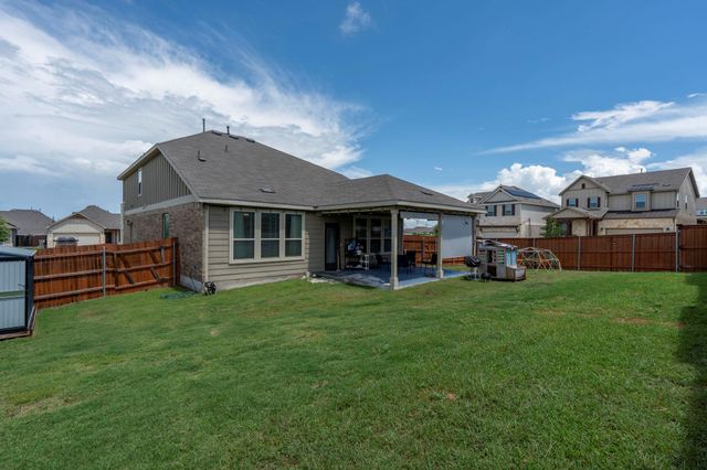 548 Purple Heart DR, Buda, TX 78610