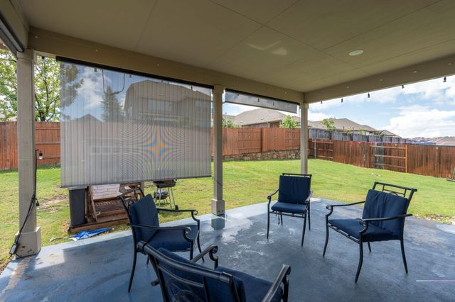 548 Purple Heart DR, Buda, TX 78610
