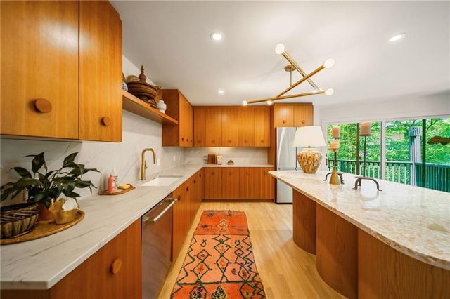 225 River North Drive, Atlanta, GA 30328