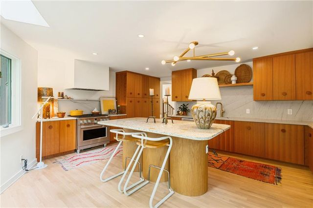 225 River North Drive, Atlanta, GA 30328