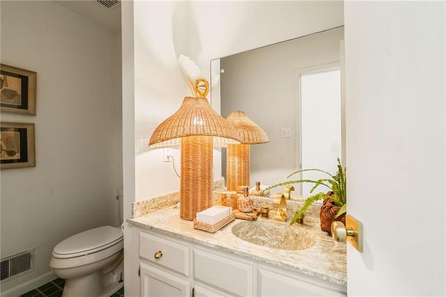 225 River North Drive, Atlanta, GA 30328