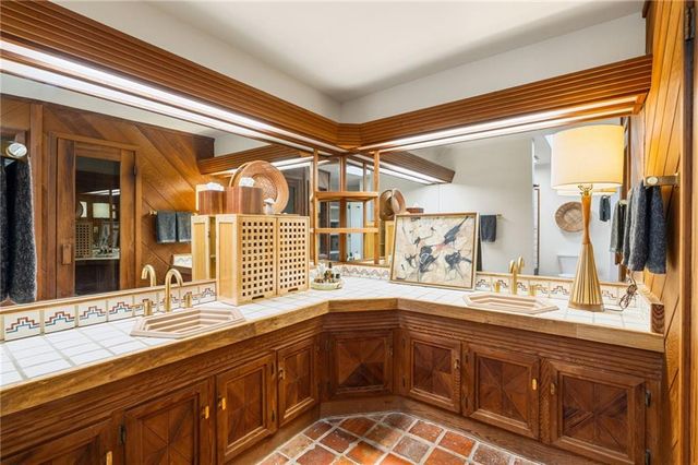 225 River North Drive, Atlanta, GA 30328