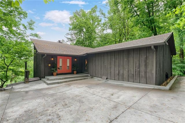 225 River North Drive, Atlanta, GA 30328