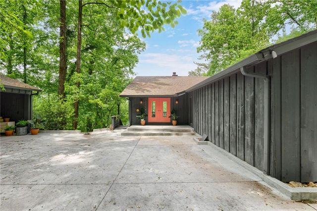 225 River North Drive, Atlanta, GA 30328