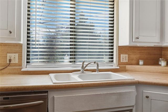 1008 Shelly Lane, Edmond, OK 73034