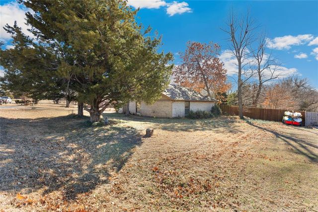 1008 Shelly Lane, Edmond, OK 73034