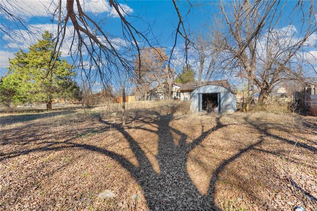 1008 Shelly Lane, Edmond, OK 73034