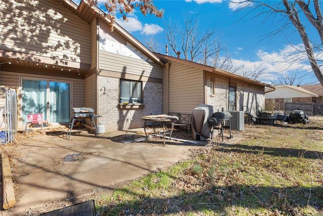 1008 Shelly Lane, Edmond, OK 73034