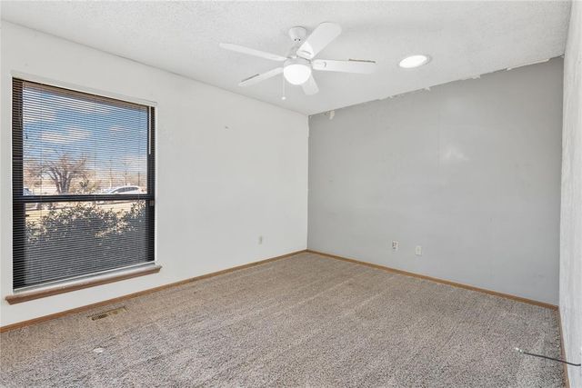 1008 Shelly Lane, Edmond, OK 73034