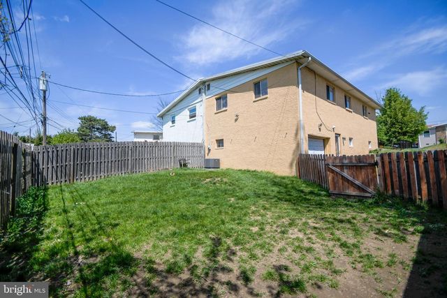 529 MARKEL RD, Conshohocken, PA 19428